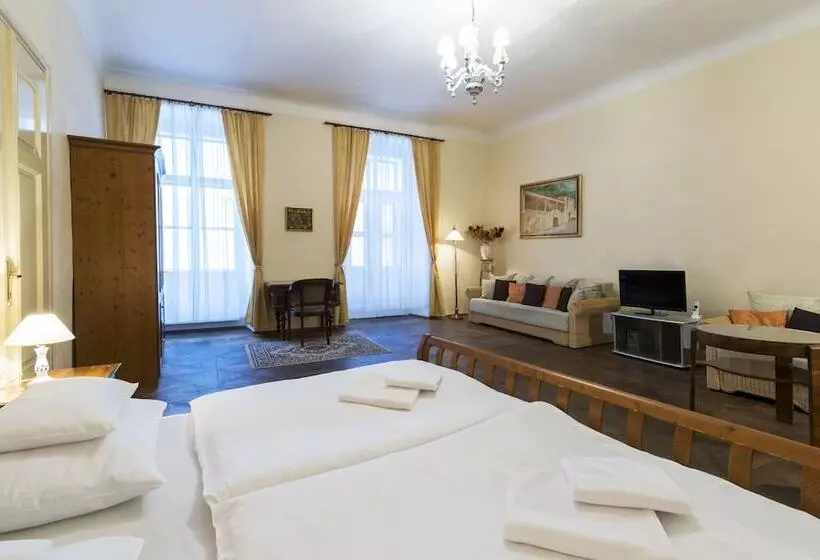 Fotos del hotel U Zlateho Jelena:  25