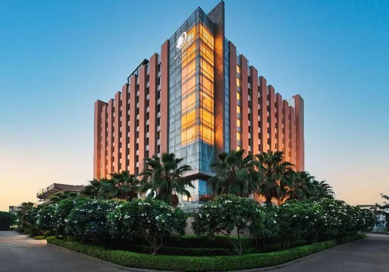 Hilton Garden Inn Gurgaon Baani Square