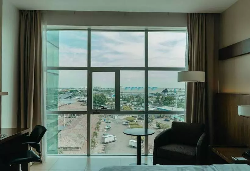 Fotos del hotel Holiday Inn Guayaquil Airport, An Ihg:  21