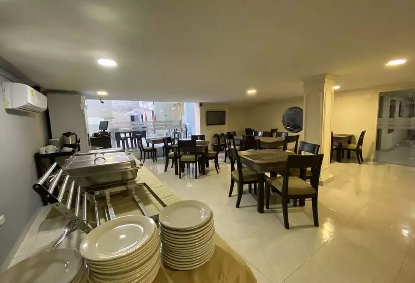 Fotos del hotel Puerta De Oro:  4