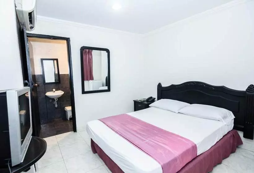 Fotos del hotel Puerta De Oro:  2