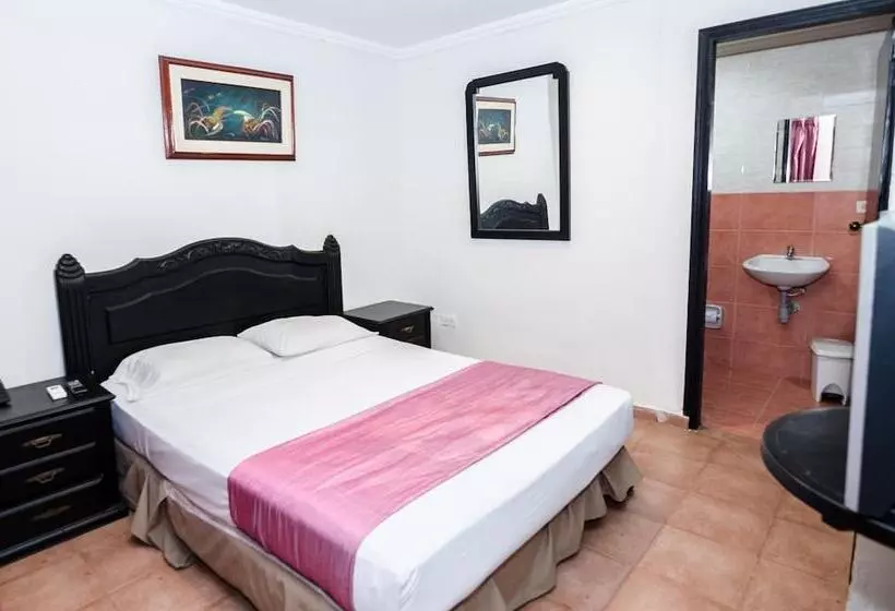 Fotos del hotel Puerta De Oro:  13