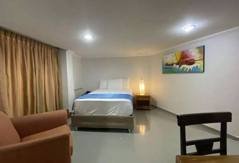 Fotos del hotel Puerta De Oro:  14