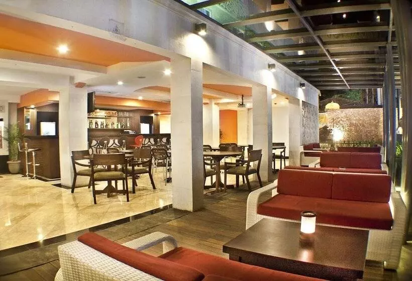 Fotos del hotel Royal Singosari Kuta:  23