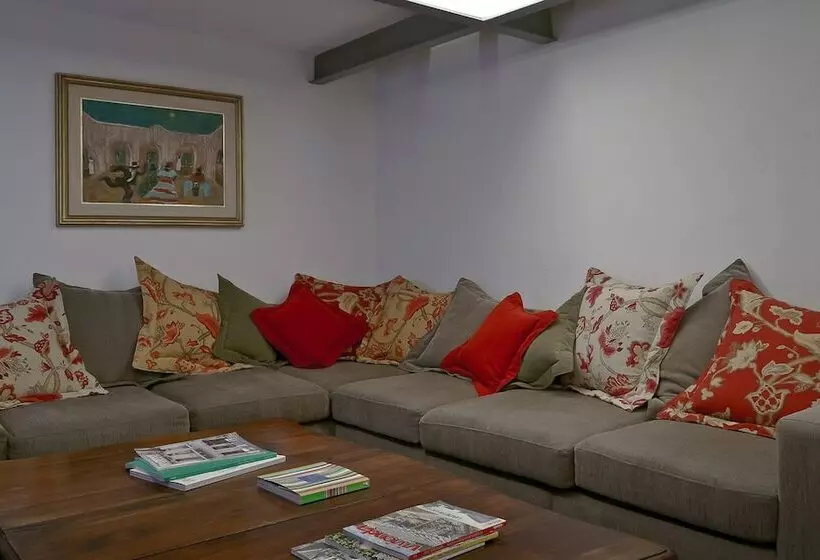 Soho Point San Telmo Suites