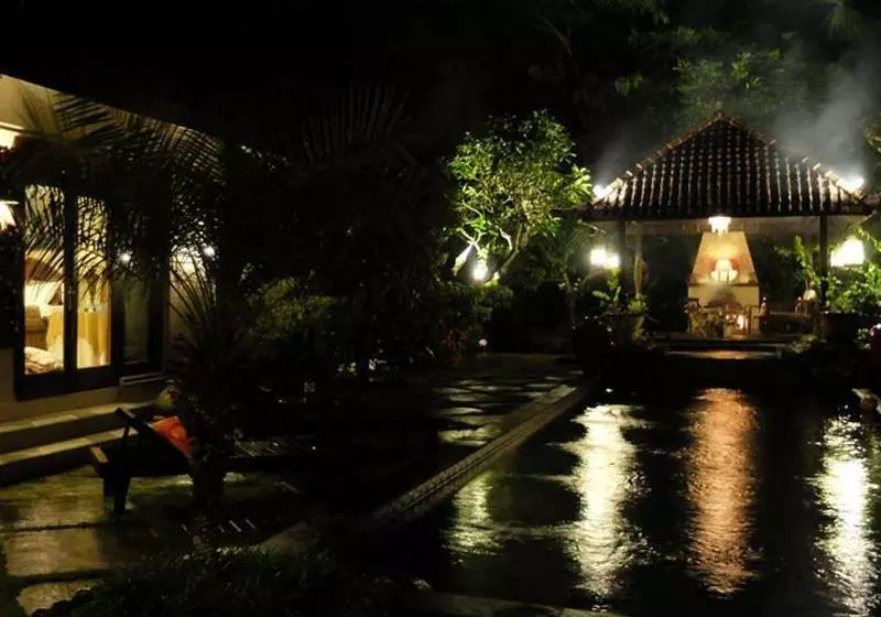 Fotos del hotel Villa Pakem:  5