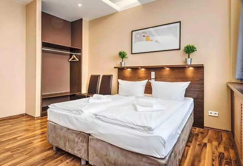 Fotos del hotel Arktur City:  7