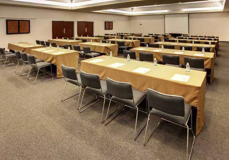 Fotos del hotel City Express Tijuana Insurgentes:  17