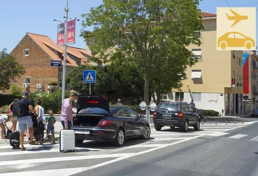 Fotos del hotel Royal Suites:  12