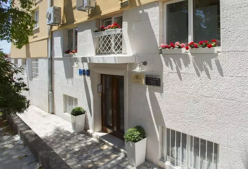 Fotos del hotel Royal Suites:  22