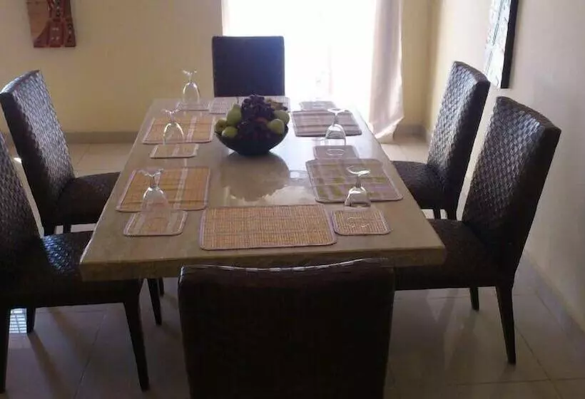 Fotos del hotel Wavecrest  Gambia Apartments:  3