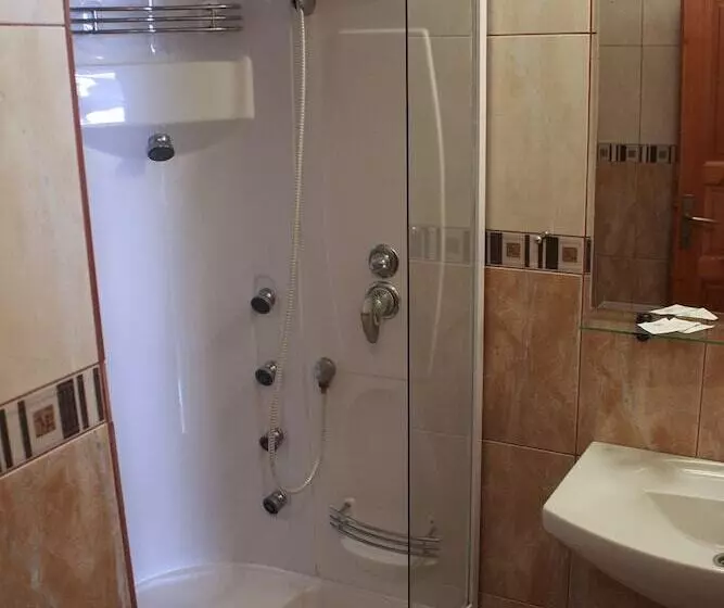 Fotos del hotel Kuc:  3