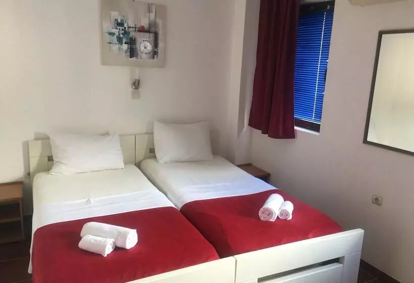 Fotos del hotel Kuc:  8