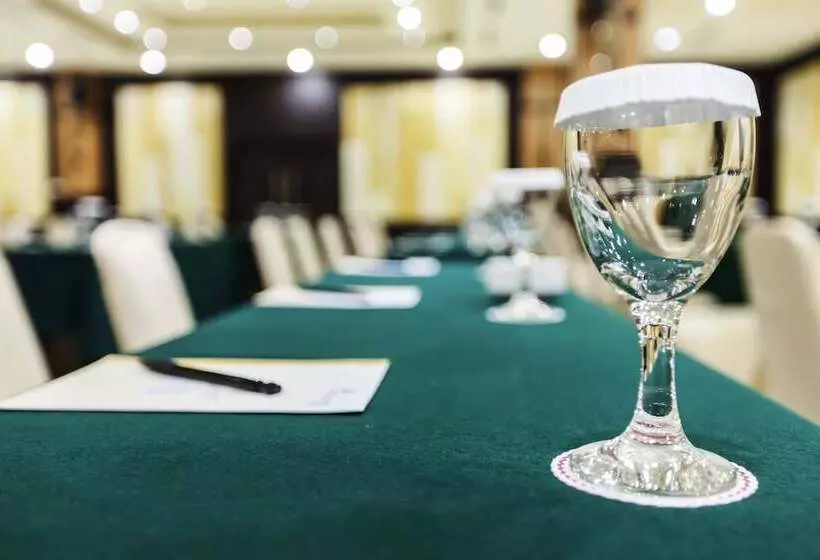 Fotos del hotel Orchardz Jayakarta:  25