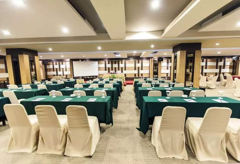 Fotos del hotel Orchardz Jayakarta:  24