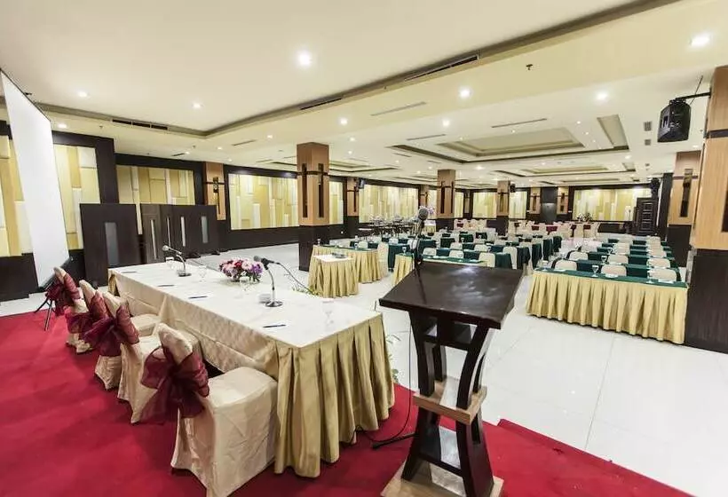 Fotos del hotel Orchardz Jayakarta:  21