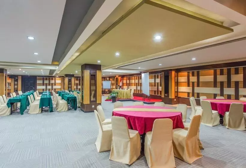 Fotos del hotel Orchardz Jayakarta:  13