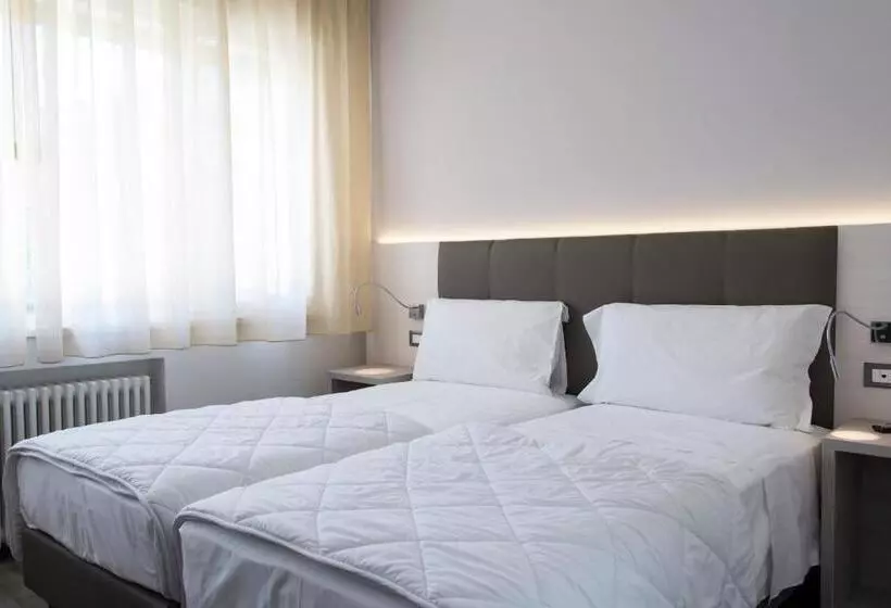 Fotos del hotel Ariston:  16