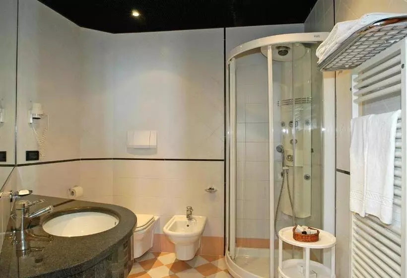 Fotos del hotel Palace:  11