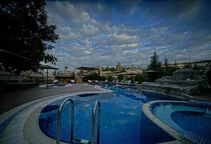 Fotos del hotel Holiday Cave Hotel:  5