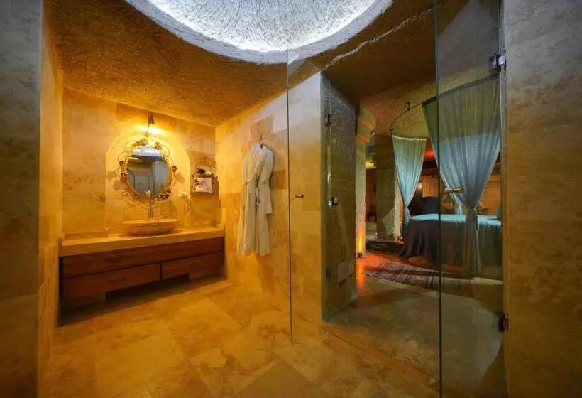 Fotos del hotel Holiday Cave Hotel:  19