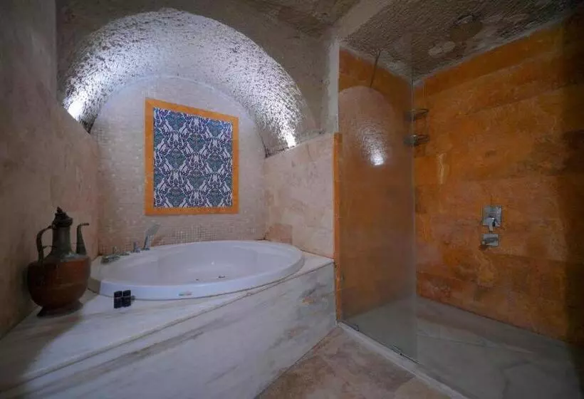 Fotos del hotel Holiday Cave Hotel:  20