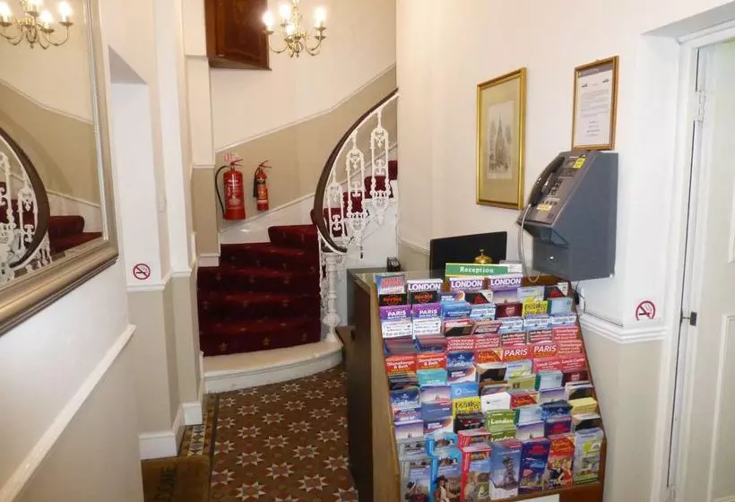 Fotos del hotel Castletown House:  2