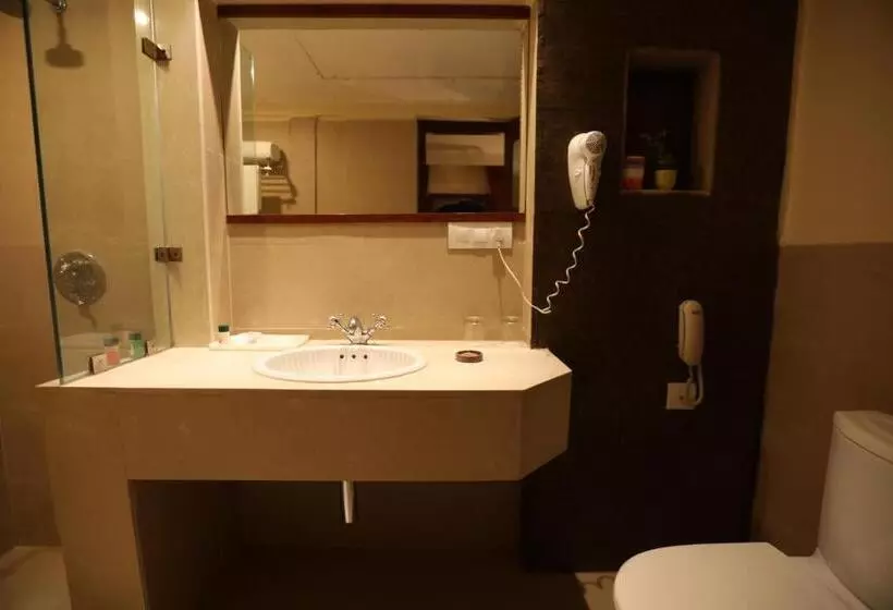 Fotos del hotel Guleria Kothi At Ganges:  20