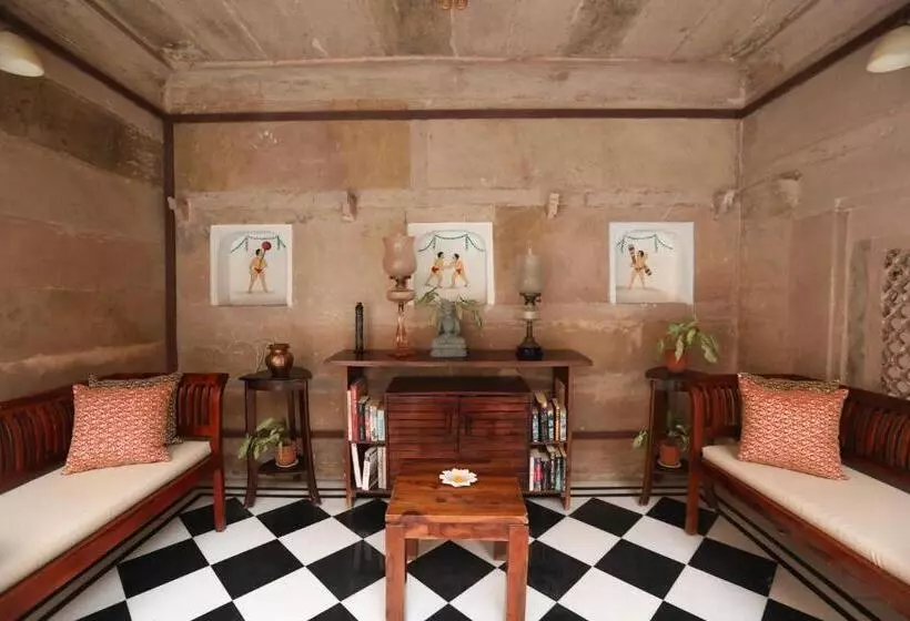 Fotos del hotel Guleria Kothi At Ganges:  25