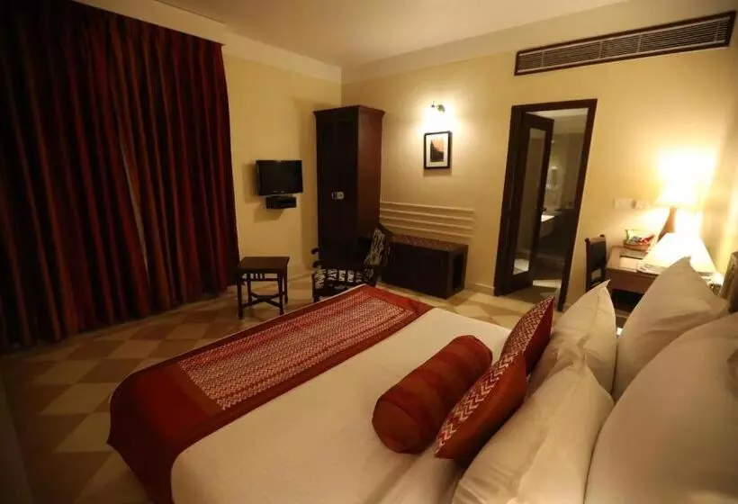 Fotos del hotel Guleria Kothi At Ganges:  21