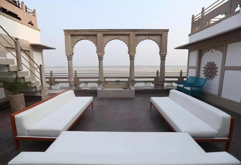 Fotos del hotel Guleria Kothi At Ganges:  5