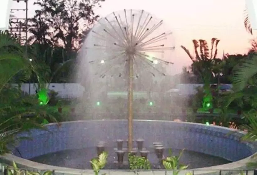 Fotos del hotel East Palace:  9