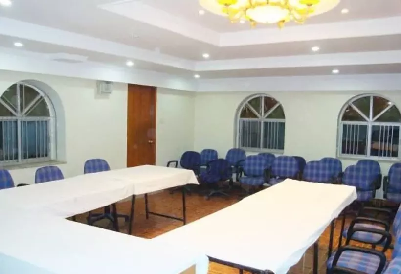 Fotos del hotel East Palace:  6