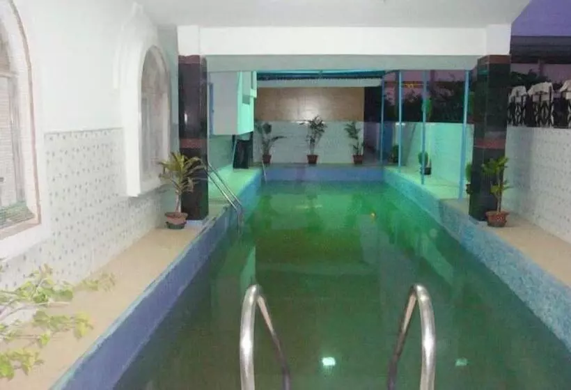 Fotos del hotel East Palace:  3