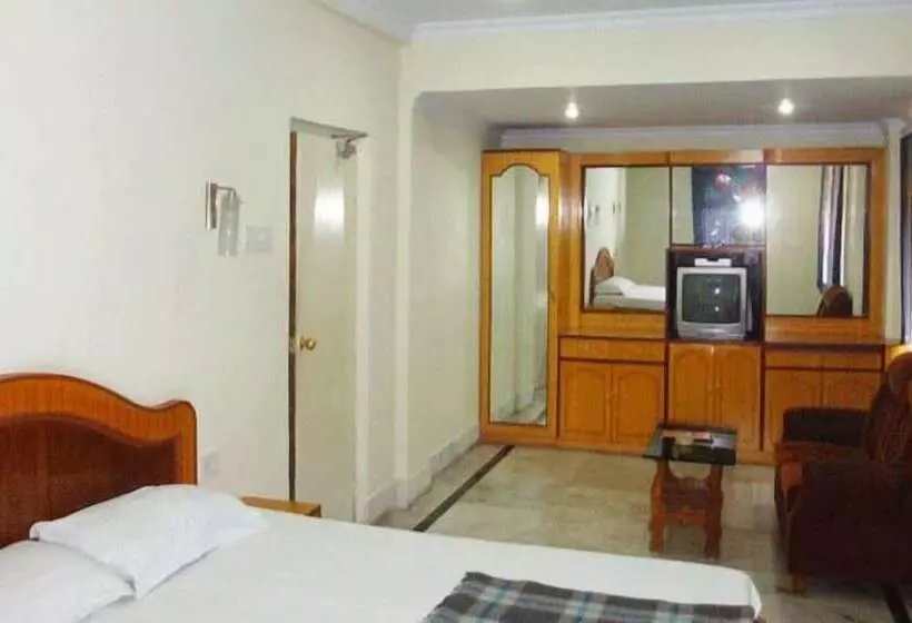 Fotos del hotel East Palace:  8