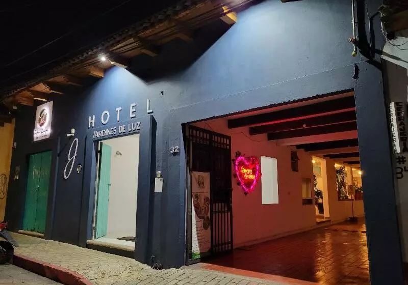 Fotos del hotel Jardines De Luz:  6