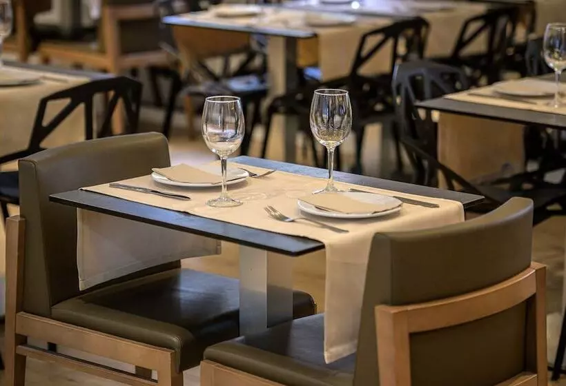 Fotos del hotel Neomagna Madrid:  17