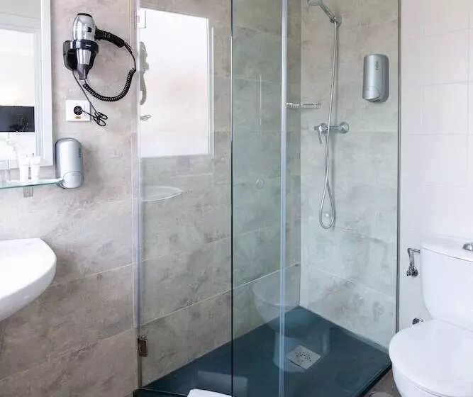 Fotos del hotel Neomagna Madrid:  25