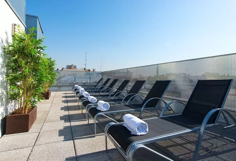 Fotos del hotel Neomagna Madrid:  4