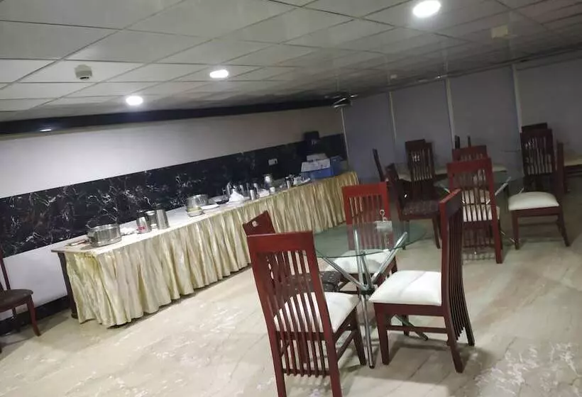 Fotos del hotel Sohi Residency:  16