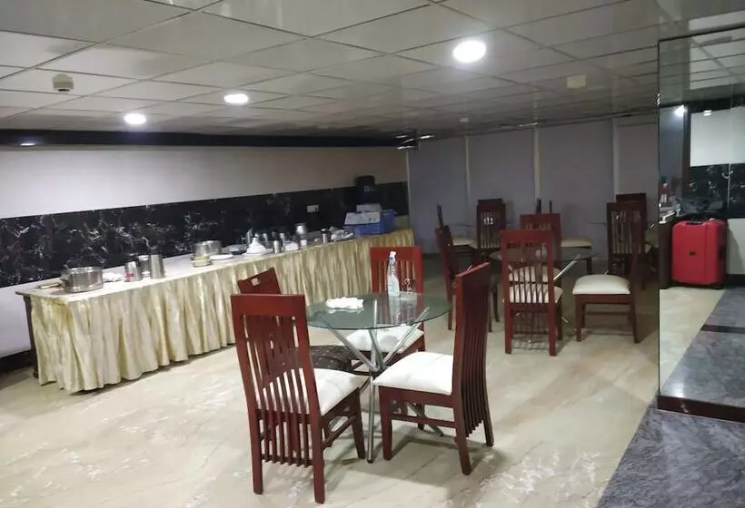 Fotos del hotel Sohi Residency:  22