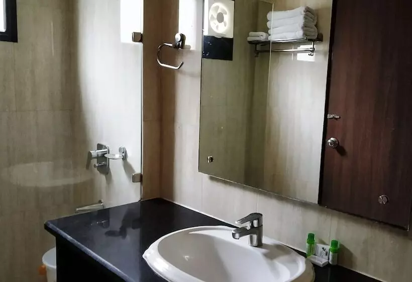 Fotos del hotel Sohi Residency:  17