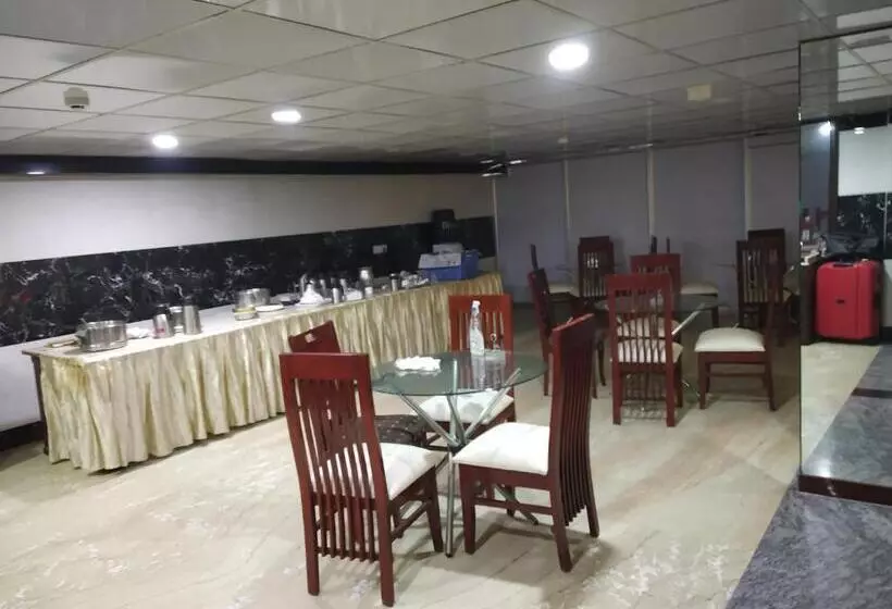 Fotos del hotel Sohi Residency:  19