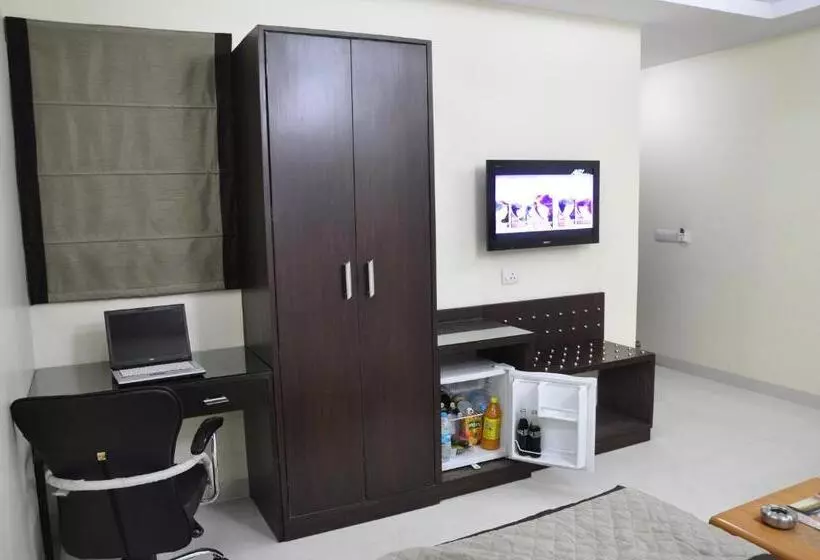 Fotos del hotel Sohi Residency:  6