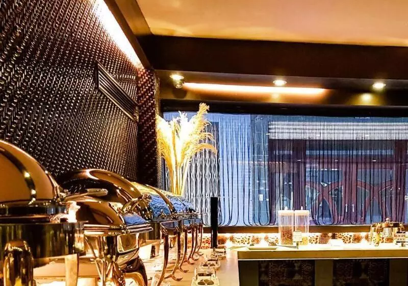 Fotos del hotel The White  8a Thai Van Lung:  7