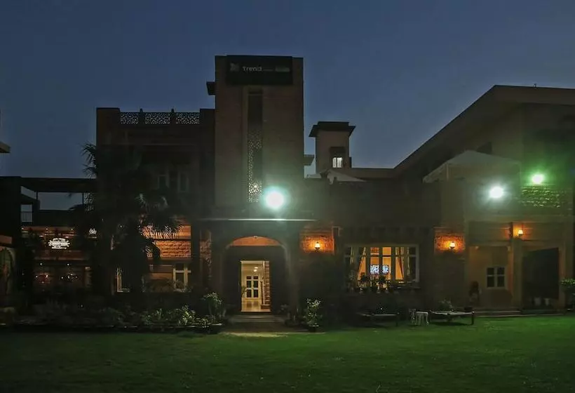 Fotos del hotel Treebo Trend The Marwar  And Garden Jodhpur:  6