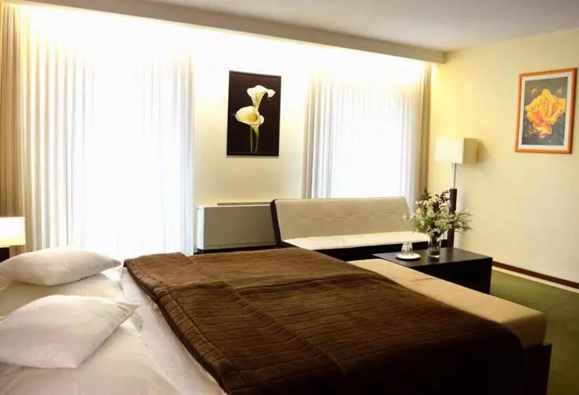 Fotos del hotel Astory:  9