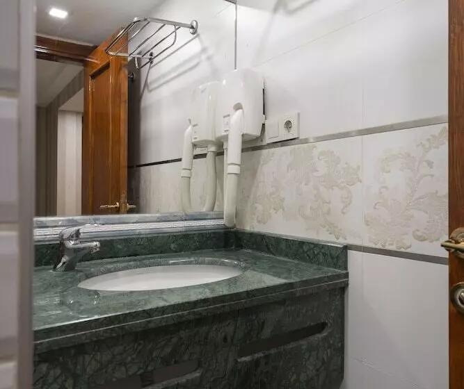 Fotos del hotel Moss Suites:  12