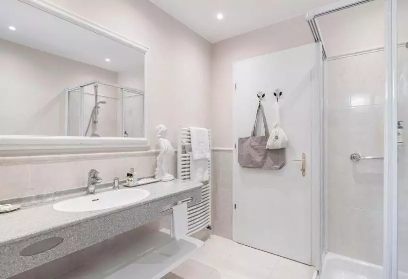 Fotos del hotel Pienzenau Am Schlosspark:  4