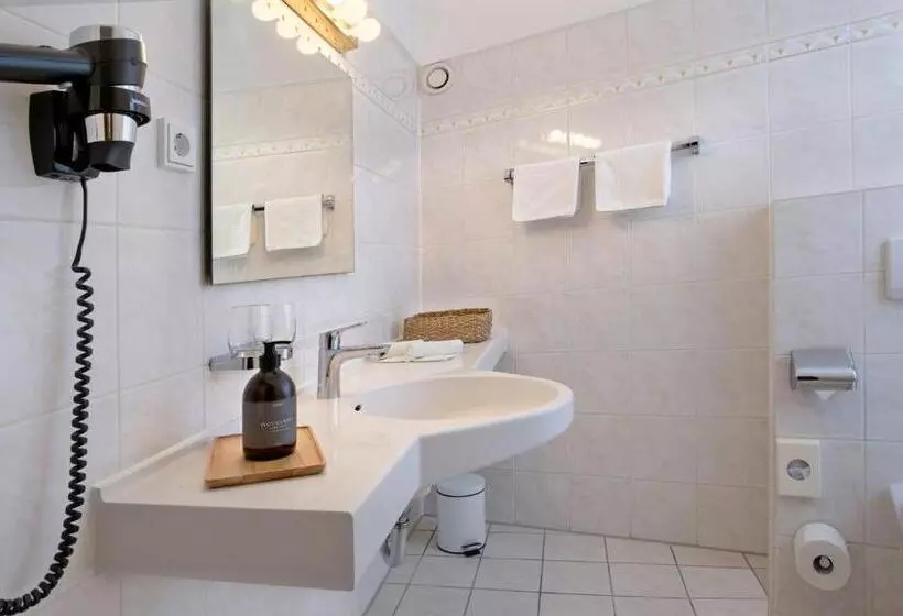 Fotos del hotel Rotkreuzplatz:  10